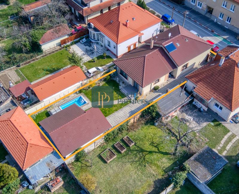 Predaj 4 izbový RD Senec, úplné centrum, bazén, EXKLUZÍVNE!