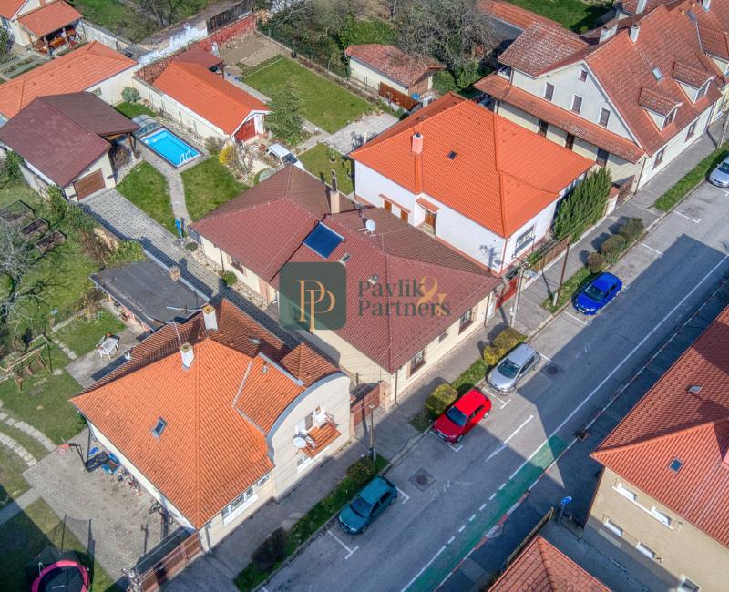 Predaj 4 izbový RD Senec, úplné centrum, bazén, EXKLUZÍVNE!