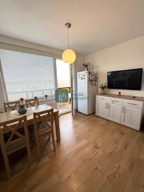 Predaj 2izbový byt Chrenová, ul.Kozmonautov, 2 balkóny EXKLUZÍVNE!