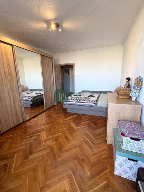 Predaj 2izbový byt Chrenová, ul.Kozmonautov, 2 balkóny EXKLUZÍVNE!