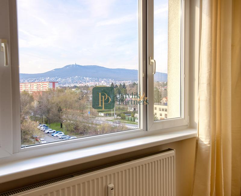 Predaj 3 izbový byt, balkón, Chrenová, kompl.rekonštrukcia