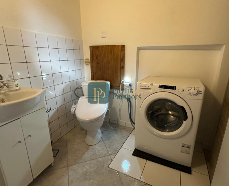 Prenájom jedinečný 3 izbový byt - loft v centre Nitry, 96m2