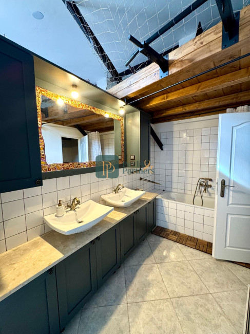 Prenájom jedinečný 3 izbový byt - loft v centre Nitry, 96m2