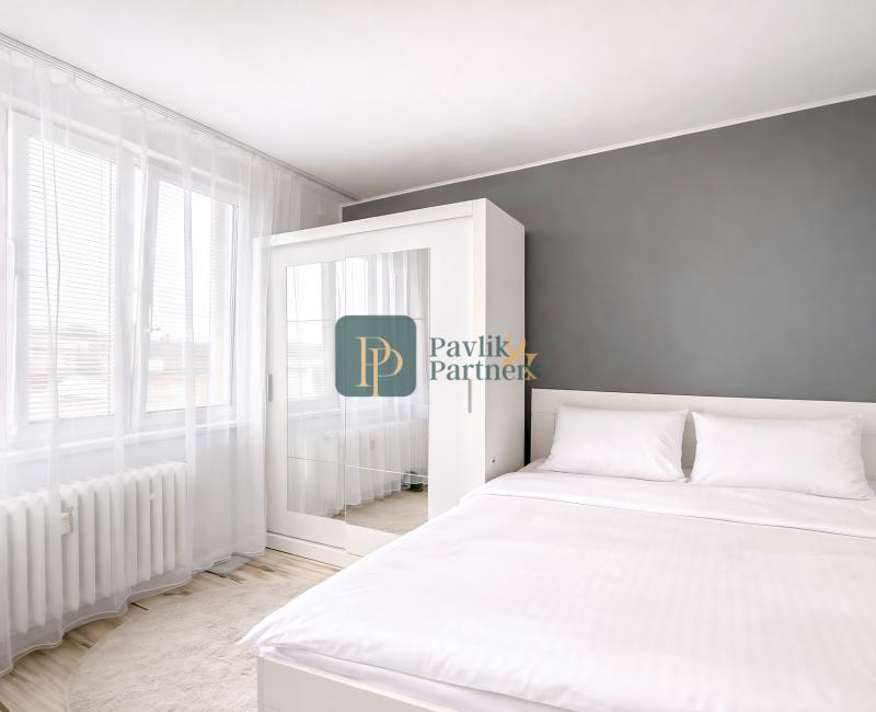 Predaj 2 izbový byt, balkón, úplne centrum mesta