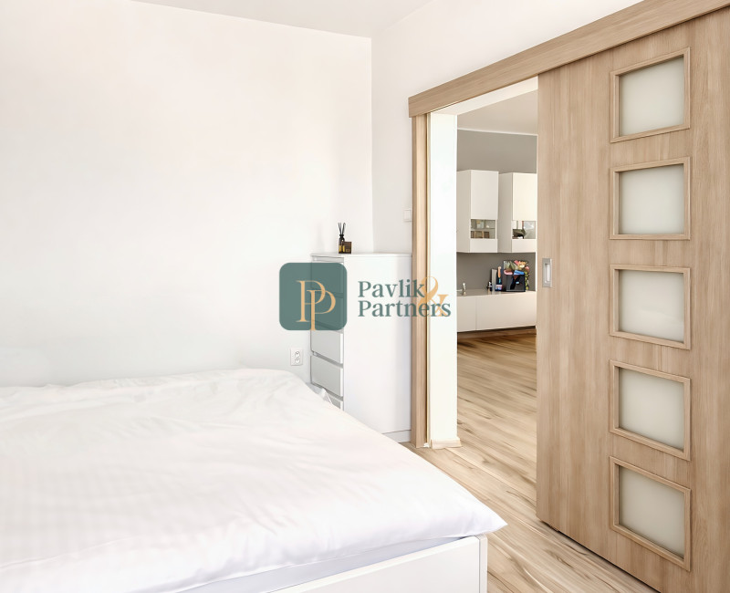 Predaj 2 izbový byt, balkón, úplne centrum mesta