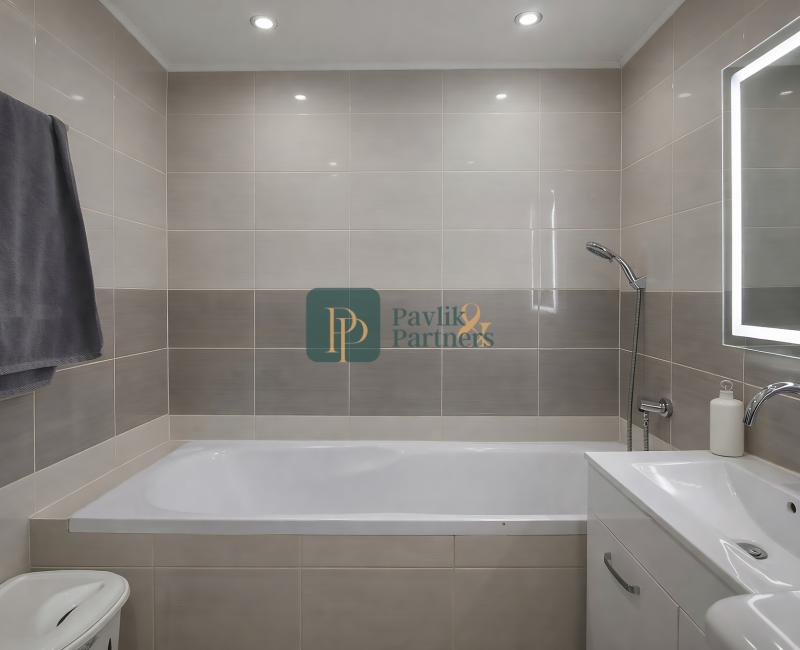 Predaj 2 izbový byt, balkón, úplne centrum mesta