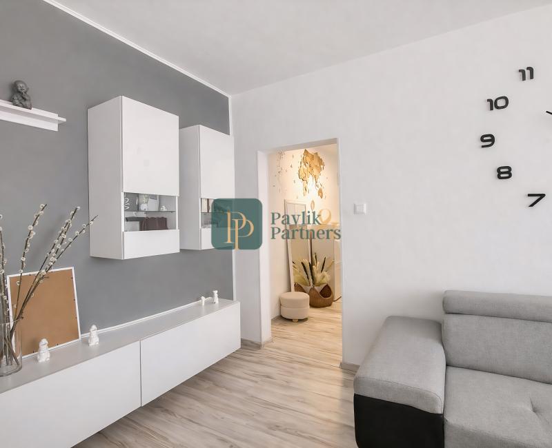 Predaj 2 izbový byt, balkón, úplne centrum mesta