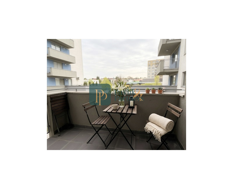 Prenájom 2.izbový byt v novostavbe Harmónia +garážové státie