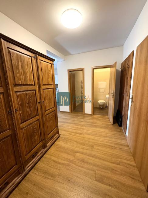Predaj veľký 2izb.apartmán Donovaly, 89m2 + 2 parkov.miesta