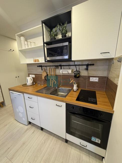 Predaj garsónka, loggia, Staré mesto, kompletná rekonštrukcia