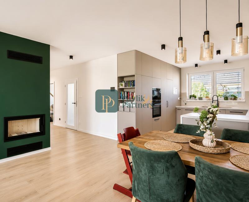 Predaj 5 izbový rodinný dom, garáž, 7á pozemok, Red Oak