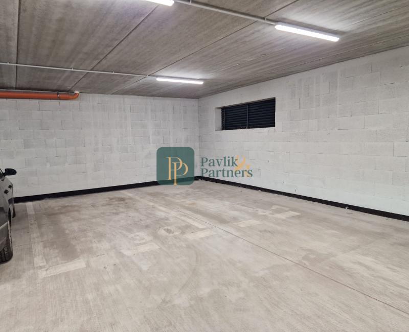 Prenájom 2 izbový byt, novostavba, 40m2 terasa, 2x garážové státie
