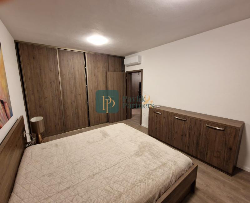 Prenájom 2 izbový byt, novostavba, 40m2 terasa, 2x garážové státie