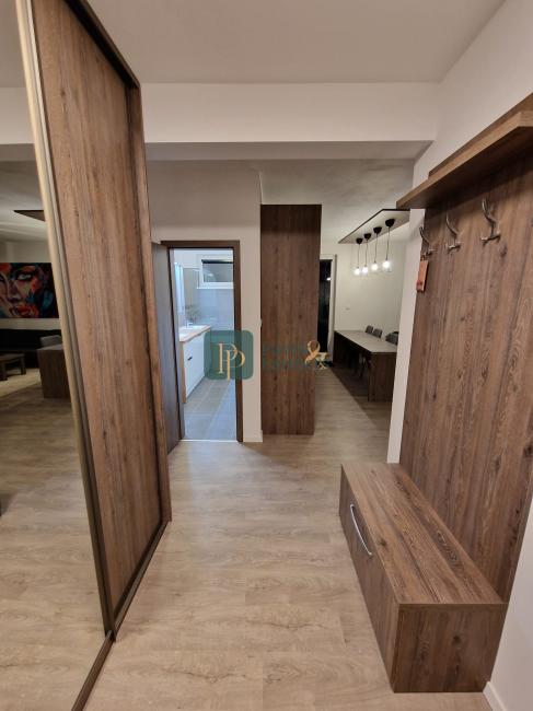 Prenájom 2 izbový byt, novostavba, 40m2 terasa, 2x garážové státie