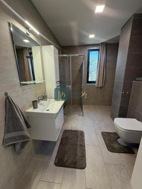 Prenájom krásny 2 izbový byt, novostavba, garážové státie