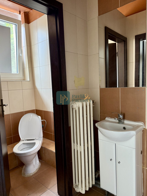 Prenájom obchodný/kancelársky priestor, úplné centrum mesta, parkovanie