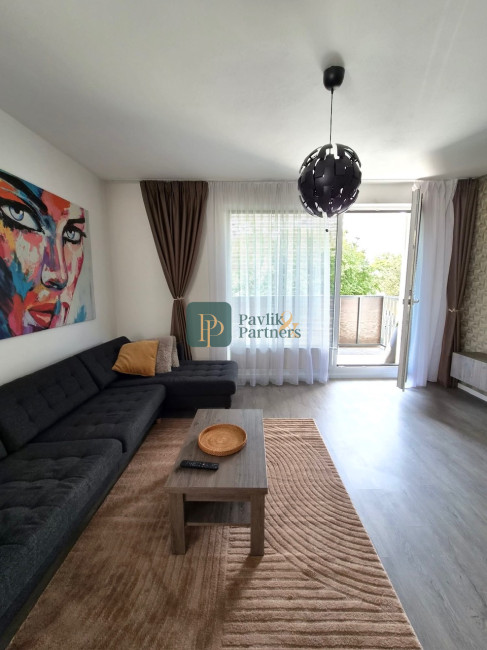 Prenájom 2 izbový byt, novostavba, 40m2 terasa, garážové státie