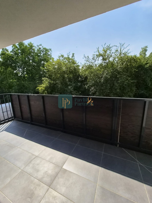 Prenájom 2 izbový byt, novostavba, 40m2 terasa, garážové státie