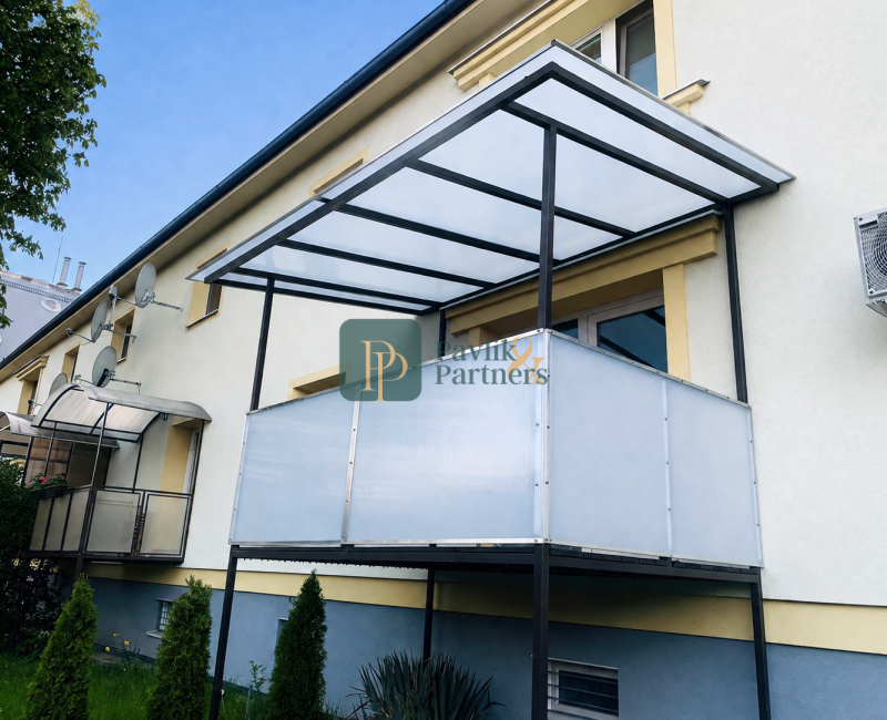 Predaj nadštandardný 2 izbový byt, zariadený, Staré Mesto
