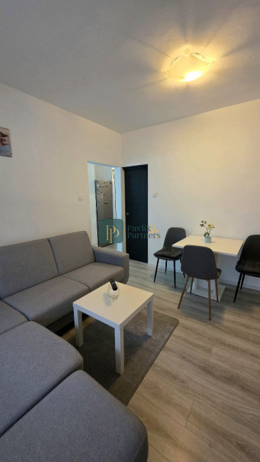 Prenájom 1 izbový byt Nitra - Čermáň, šatníky, loggia