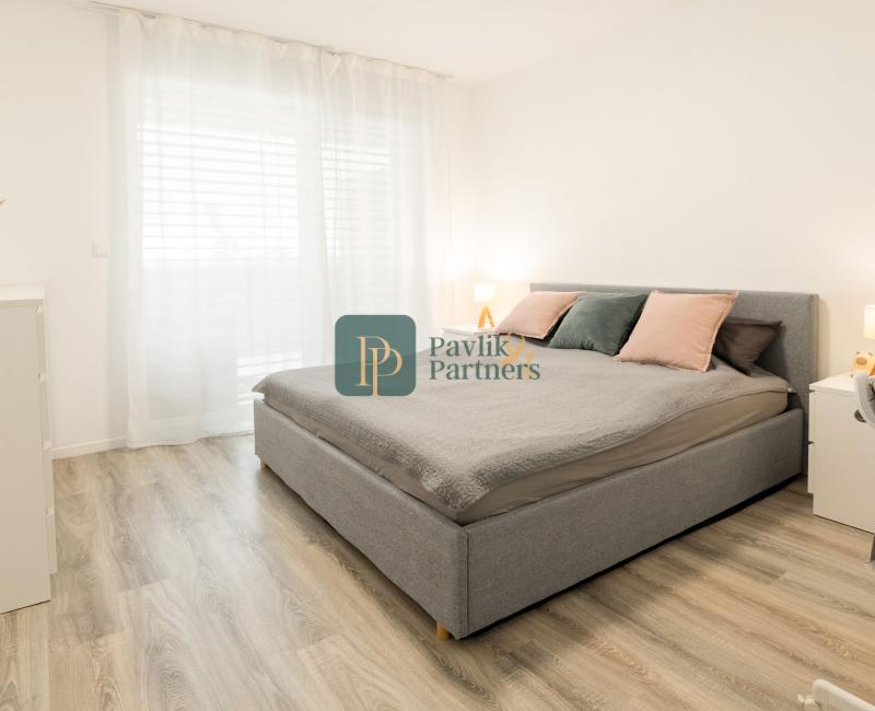 Predaj 2 izbový byt, 2x terasa, novostavba, zariadený