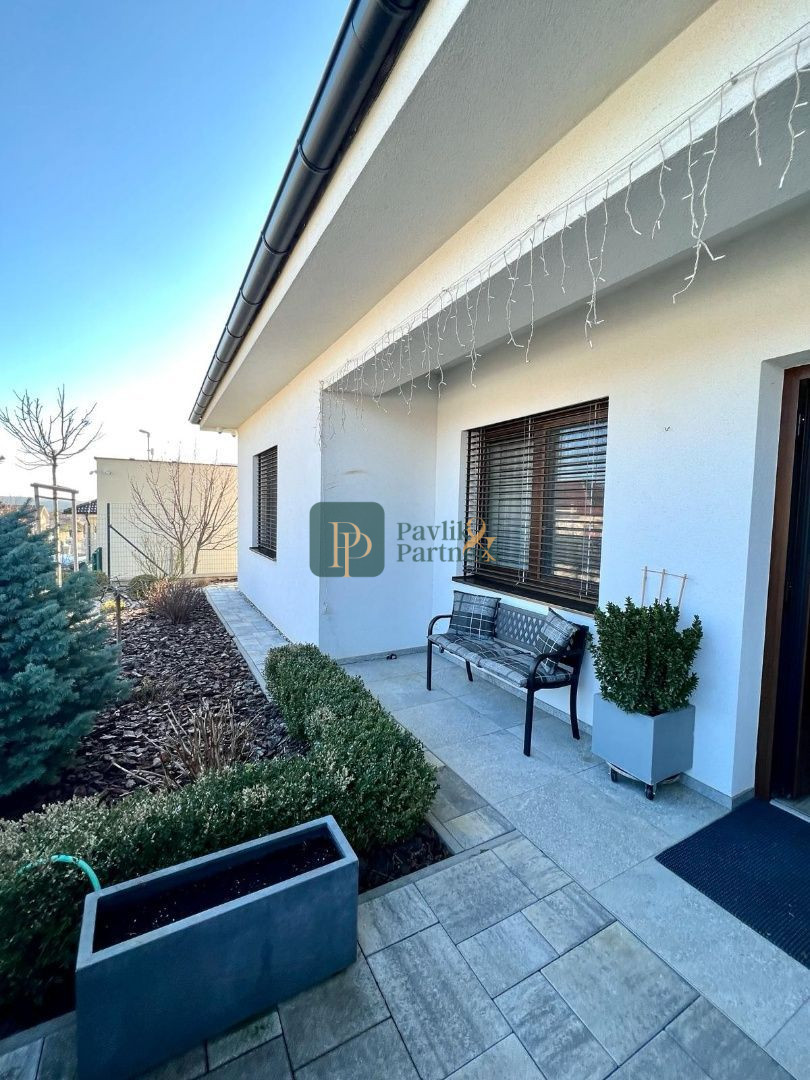 Predaj 4izb.rodinný dom Nitra, pozemok 9á, domček 50m2 na záhrade