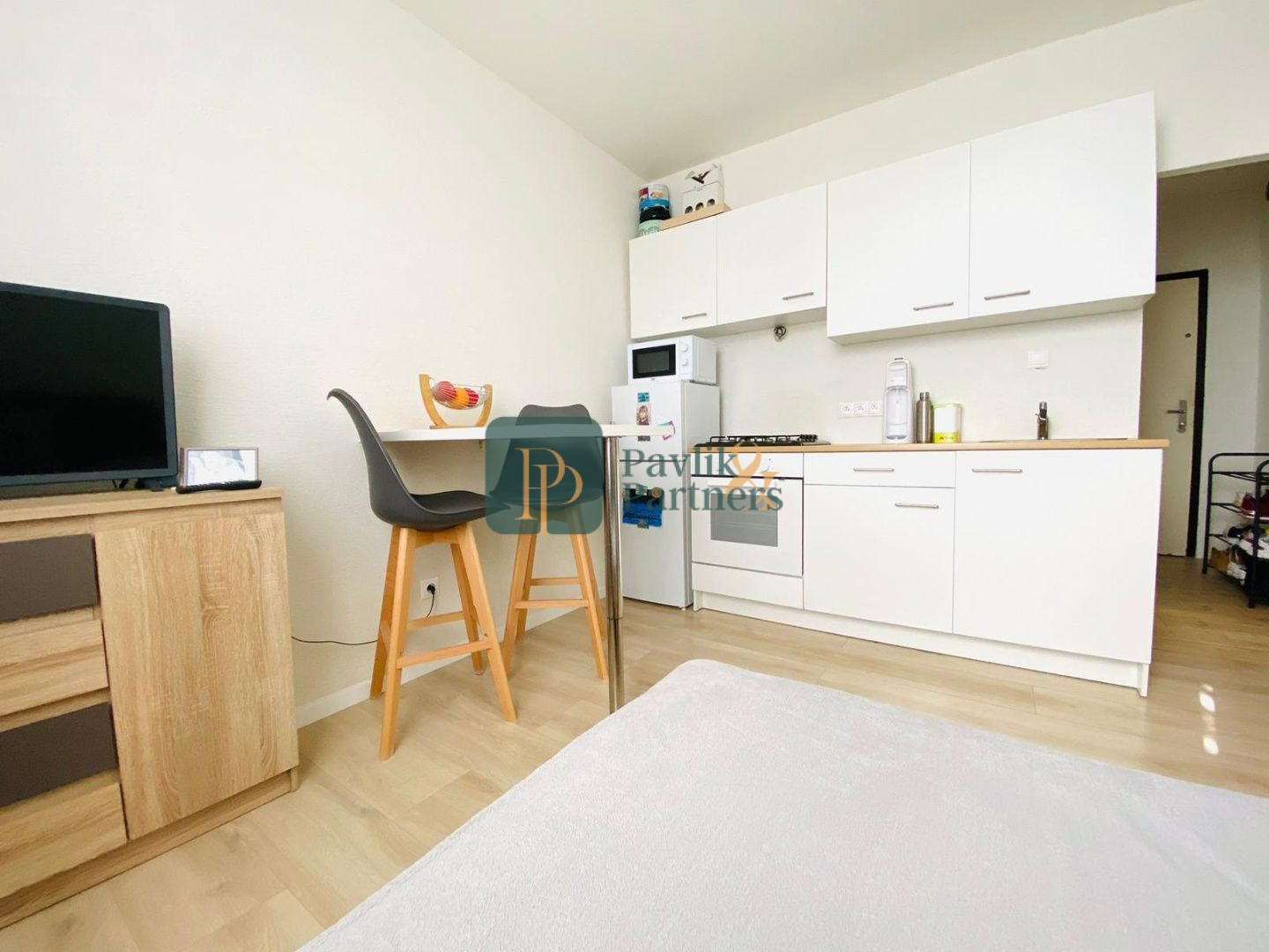 Prenájom pekný 1 izbový byt, zariadený, balkón, Klokočina