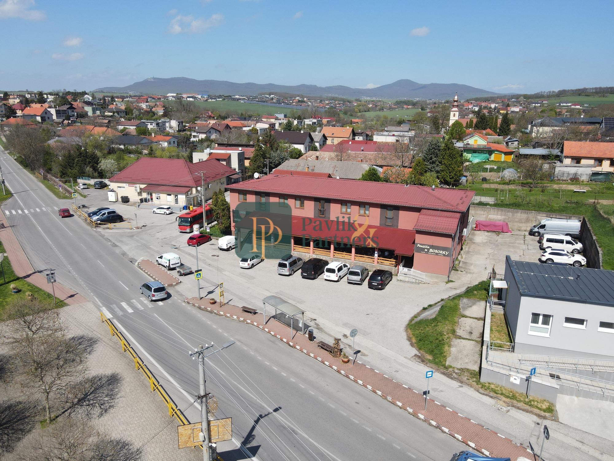 Predaj zabehnutá reštaurácia a penzión, Veľký Lapáš, 19á pozemok