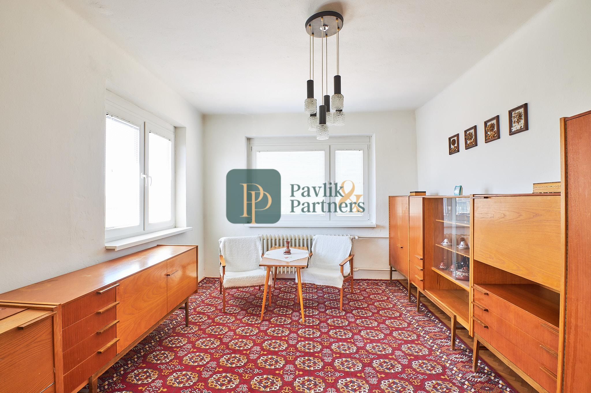 Predaj 4 izbový rodinný dom, garáž, 7,3á pozemok, Zobor