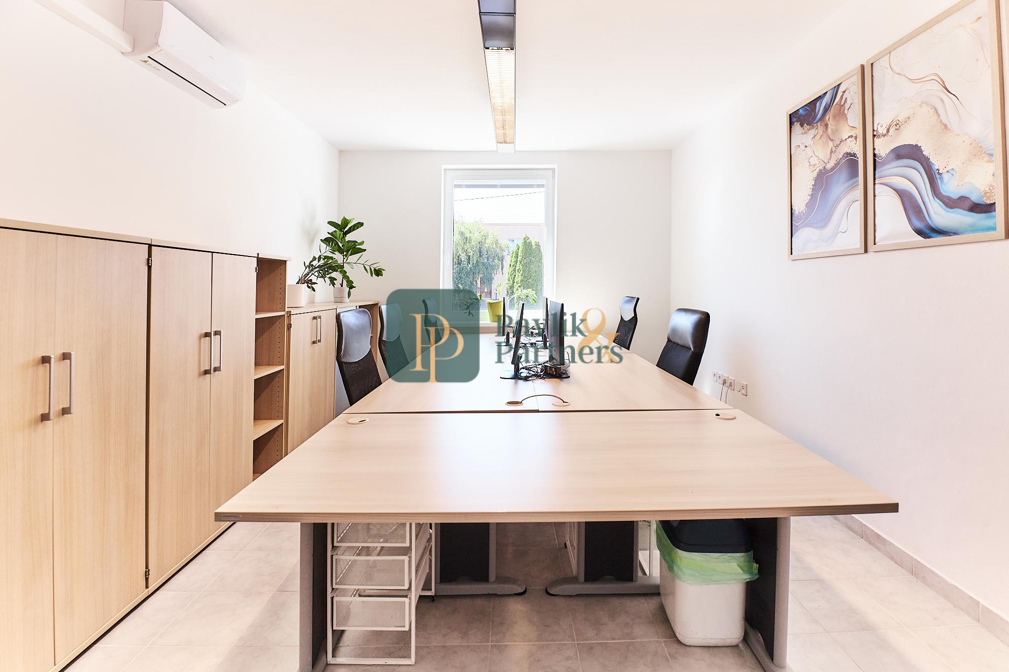 Prenájom reprezentatívne kancelárske priestory, Zobor, 6x parkovacie miesto