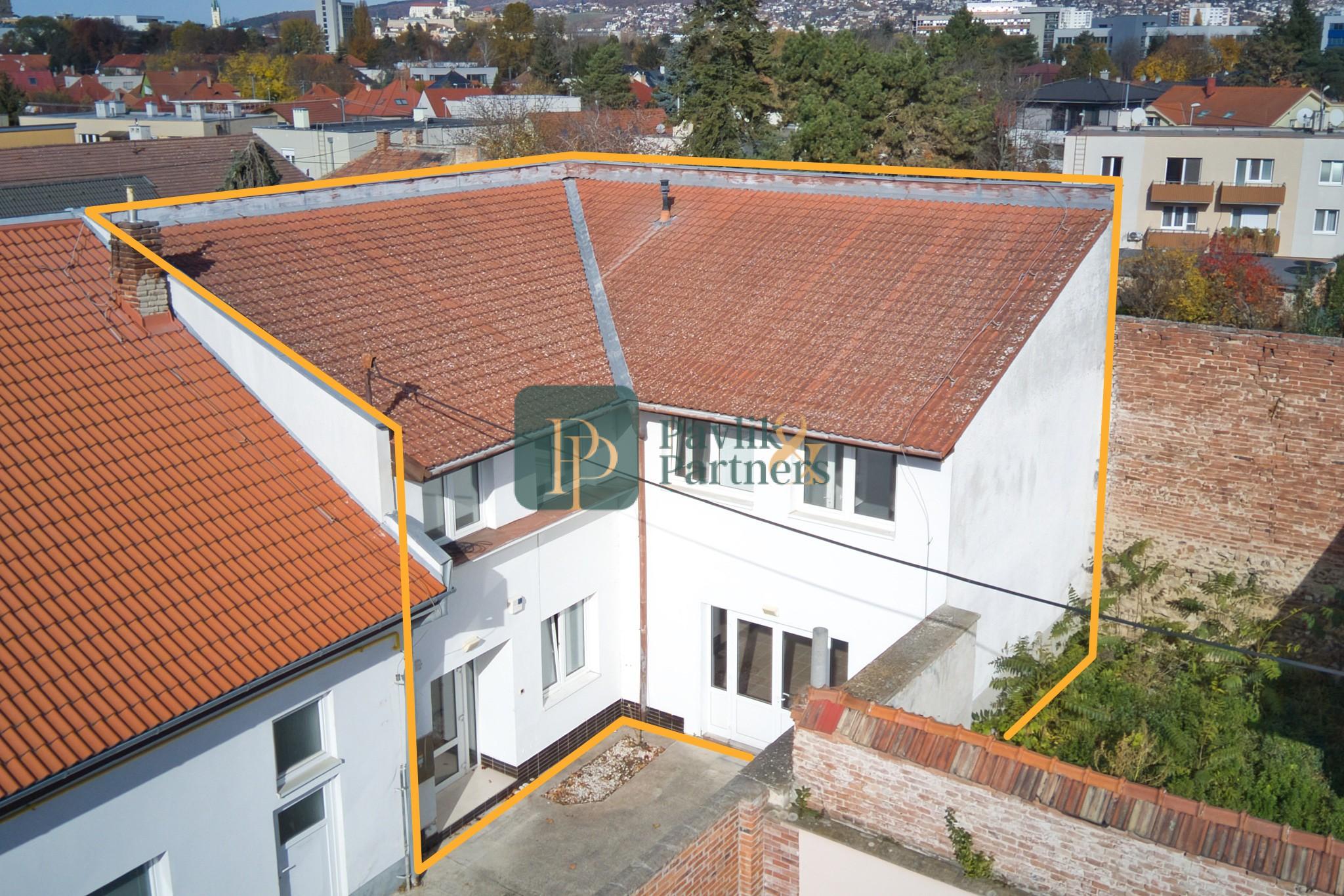 Prenájom obchodné/kancelárske priestory, Staré Mesto, parkovanie