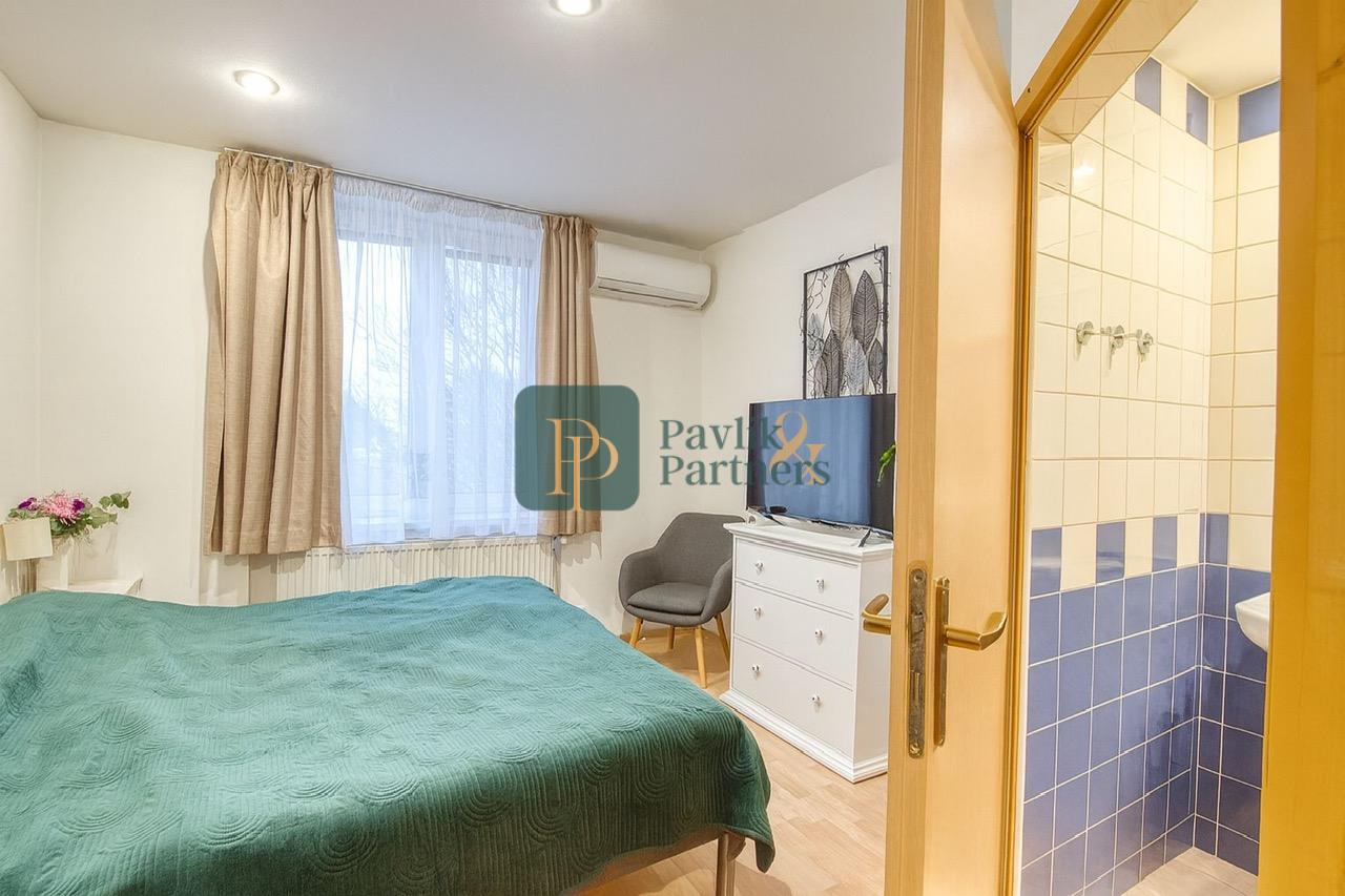 Predaj veľkometrážny 3 izbový byt, 2x kúpeľňa, 2x balkón, tehla