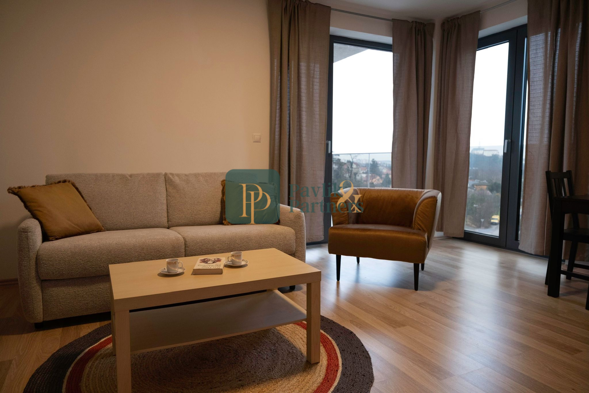 Prenájom 2 izbový byt, Zobor, veľká terasa, garáž, krásne výhľady