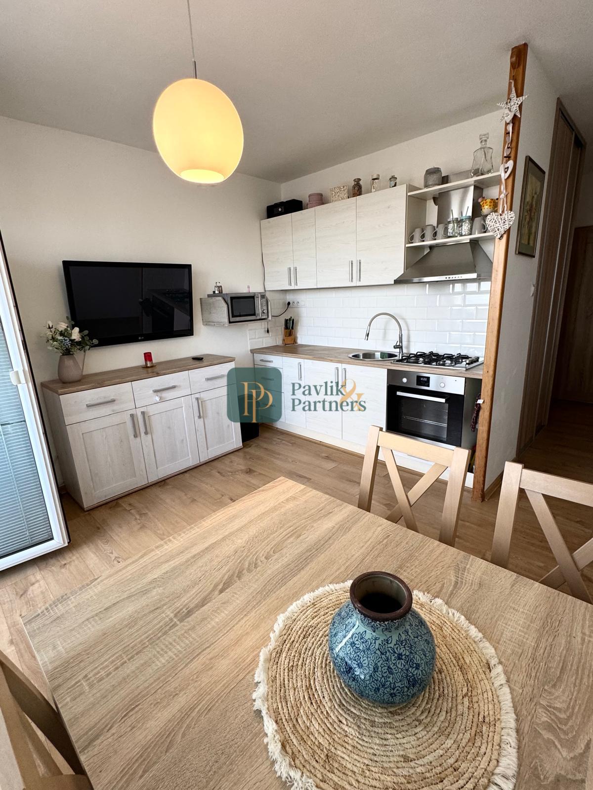 Predaj 2izbový byt Chrenová, ul.Kozmonautov, 2 balkóny EXKLUZÍVNE!