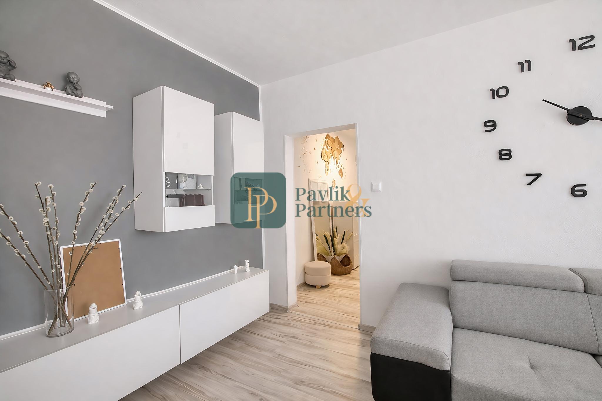 Predaj 2 izbový byt, balkón, úplne centrum mesta