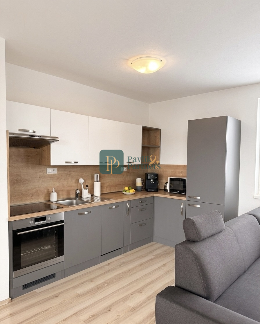 Prenájom 2.izbový byt v novostavbe Harmónia +garážové státie