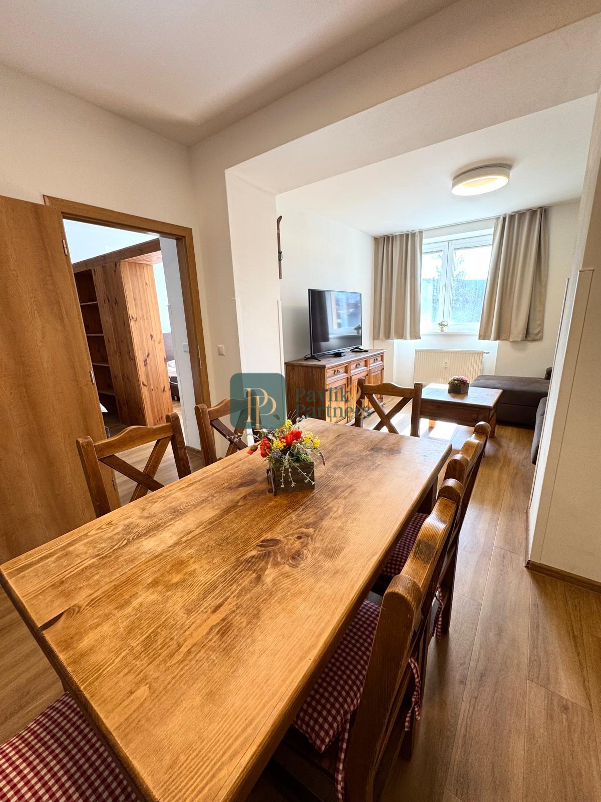 Predaj veľký 2izb.apartmán Donovaly, 89m2 + 2 parkov.miesta