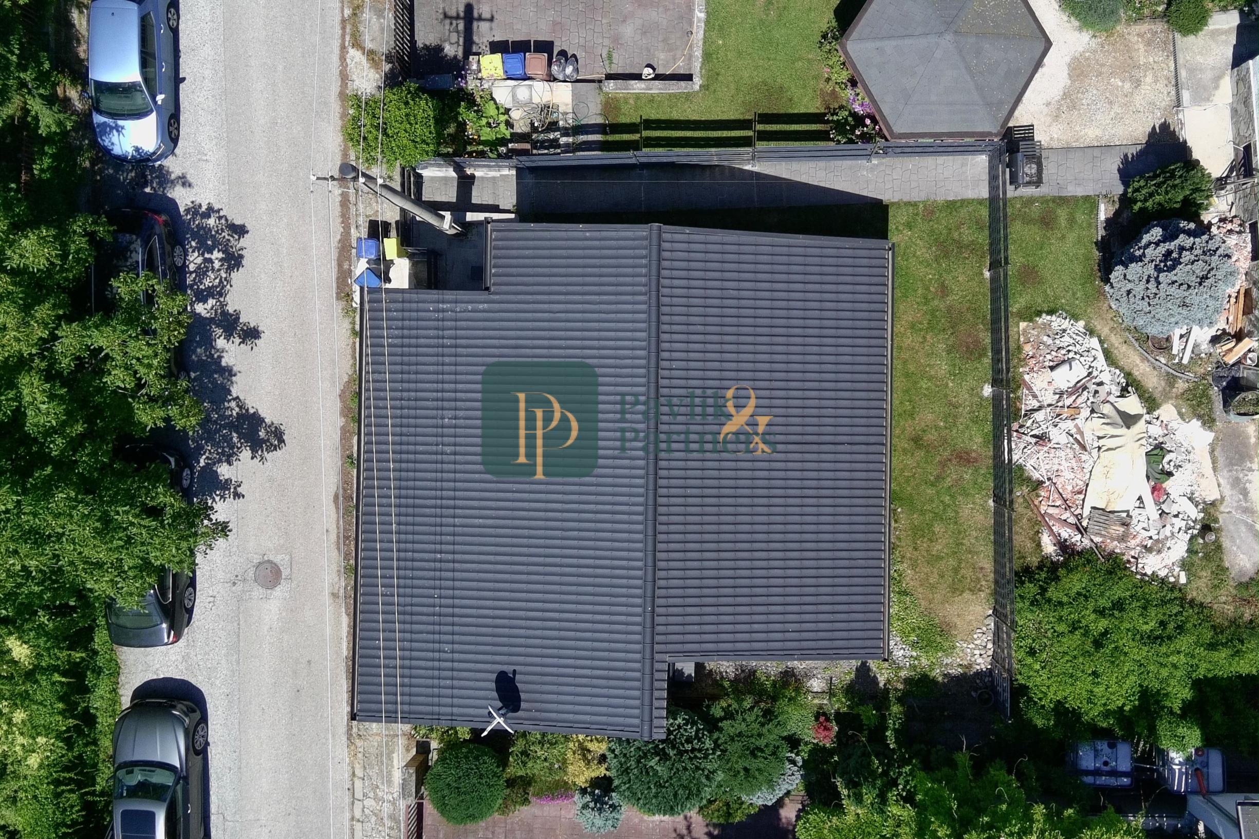 Predaj 2izbový RD Zobor za cenu bytu, 90m2, pozemok 1,6 á
